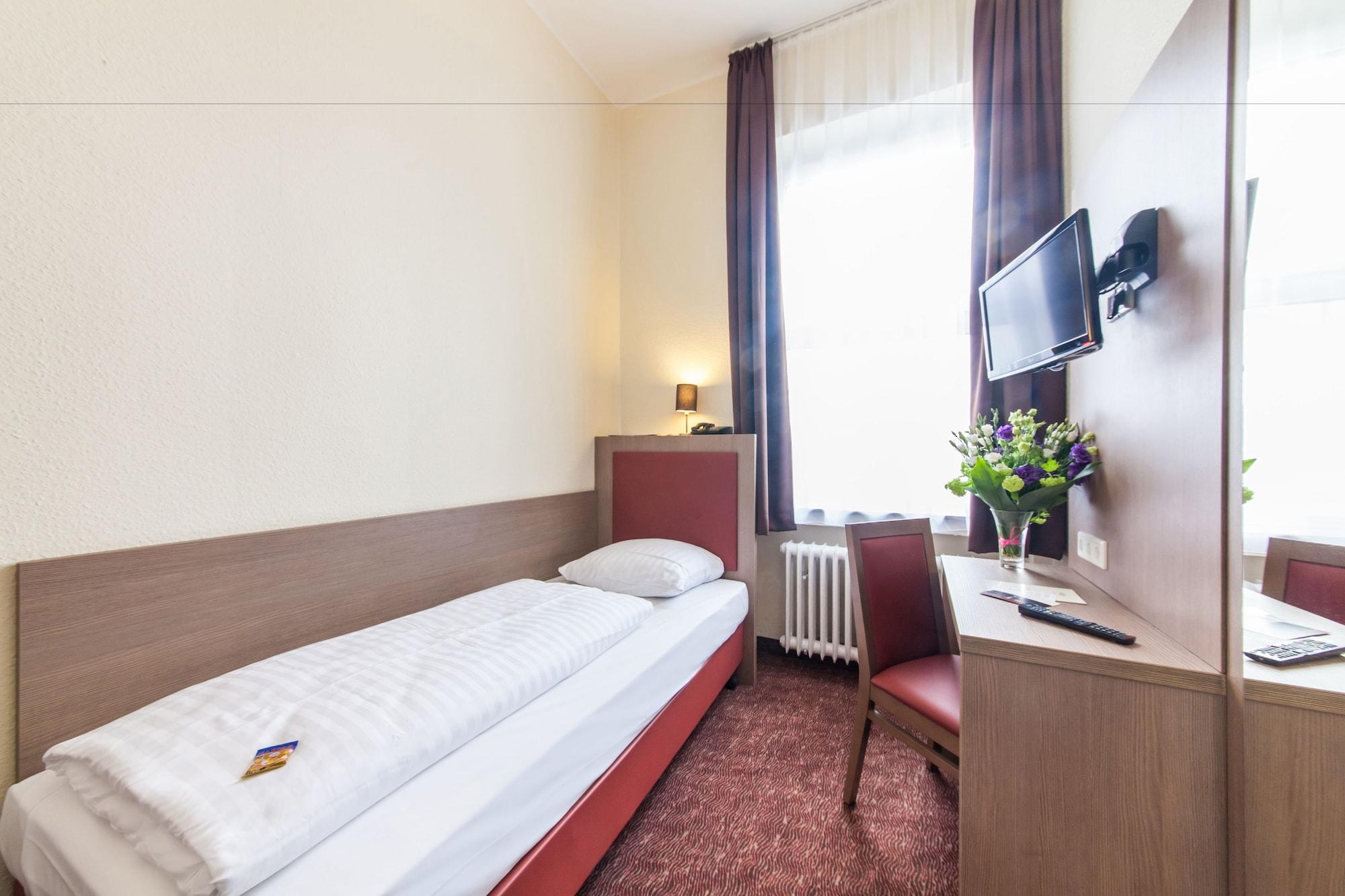 Hotel Maxim Duesseldorf City Exterior photo