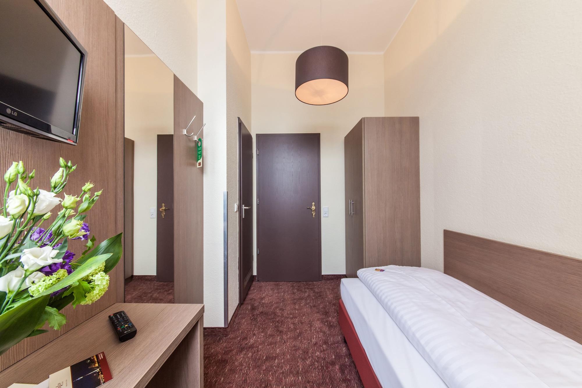Hotel Maxim Duesseldorf City Exterior photo